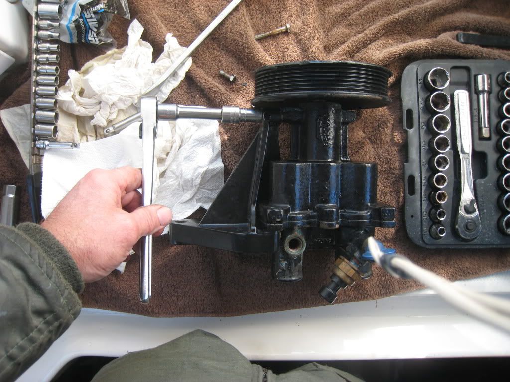 How to Change Impellers in 8.1's with Pictures Club Sea Ray